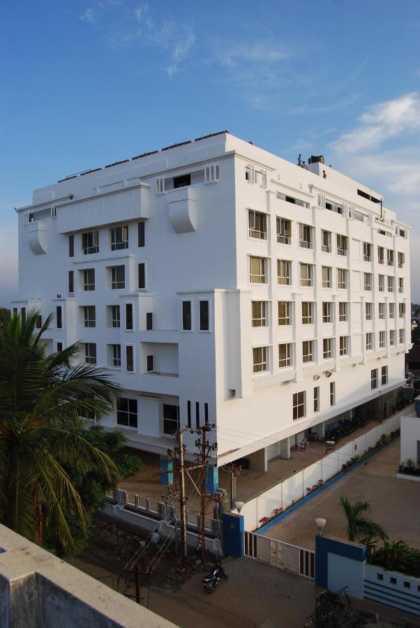 Royal Park Otel Kākināda Dış mekan fotoğraf