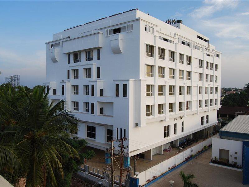 Royal Park Otel Kākināda Dış mekan fotoğraf