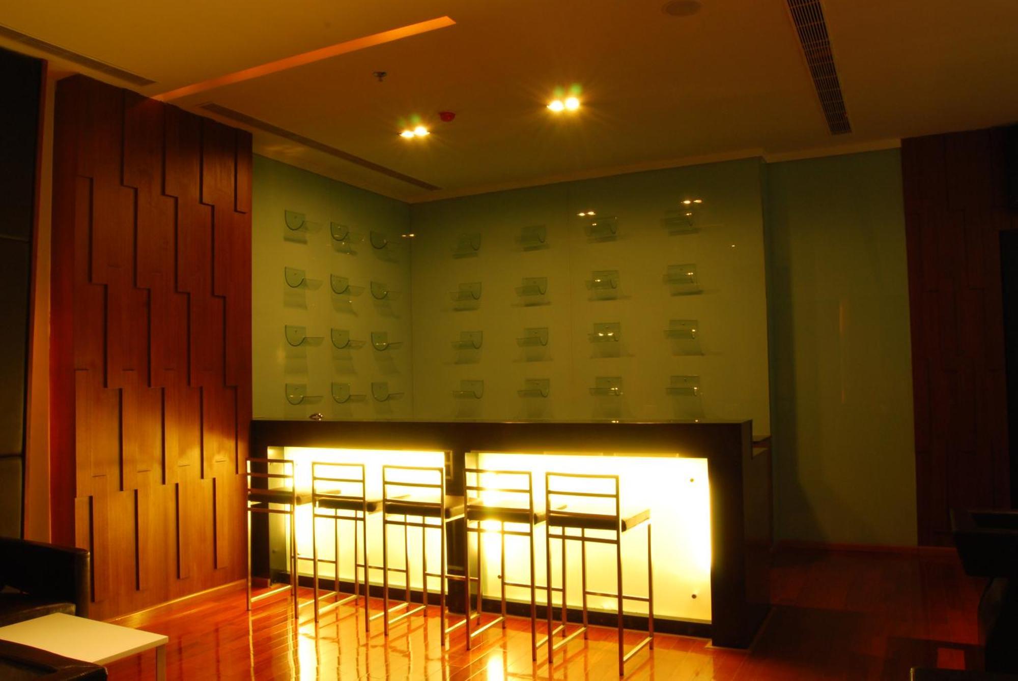 Royal Park Otel Kākināda Dış mekan fotoğraf