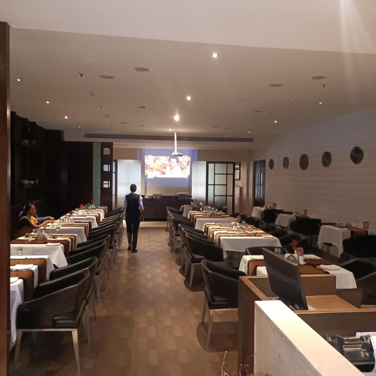 Royal Park Otel Kākināda Dış mekan fotoğraf