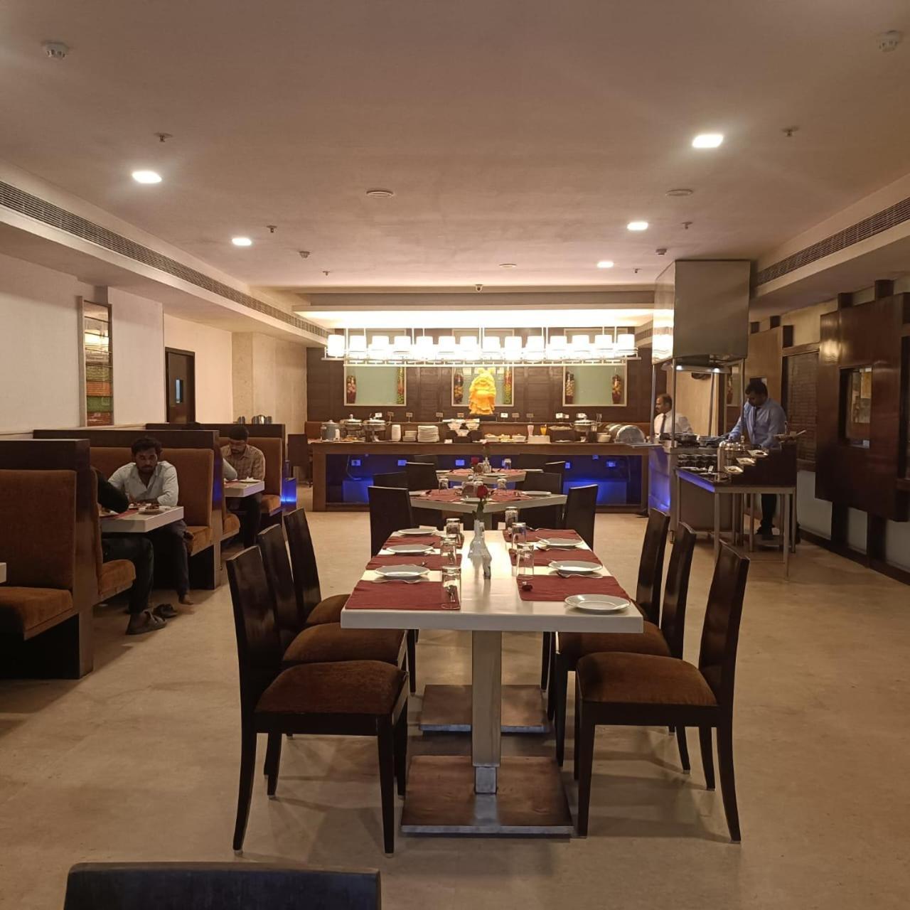 Royal Park Otel Kākināda Dış mekan fotoğraf