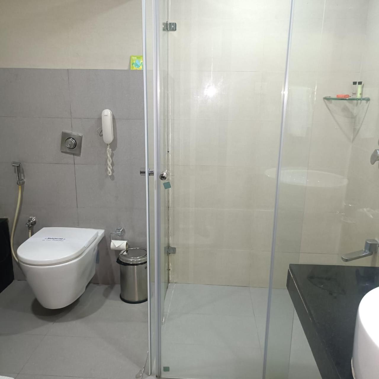 Royal Park Otel Kākināda Dış mekan fotoğraf
