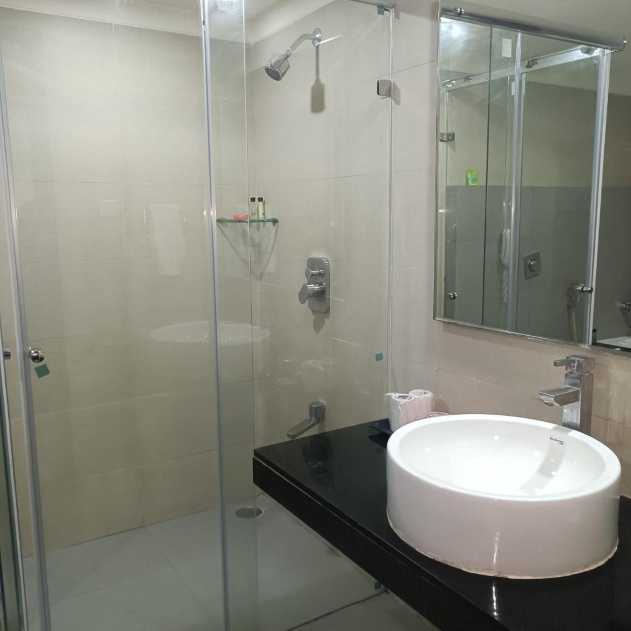 Royal Park Otel Kākināda Dış mekan fotoğraf