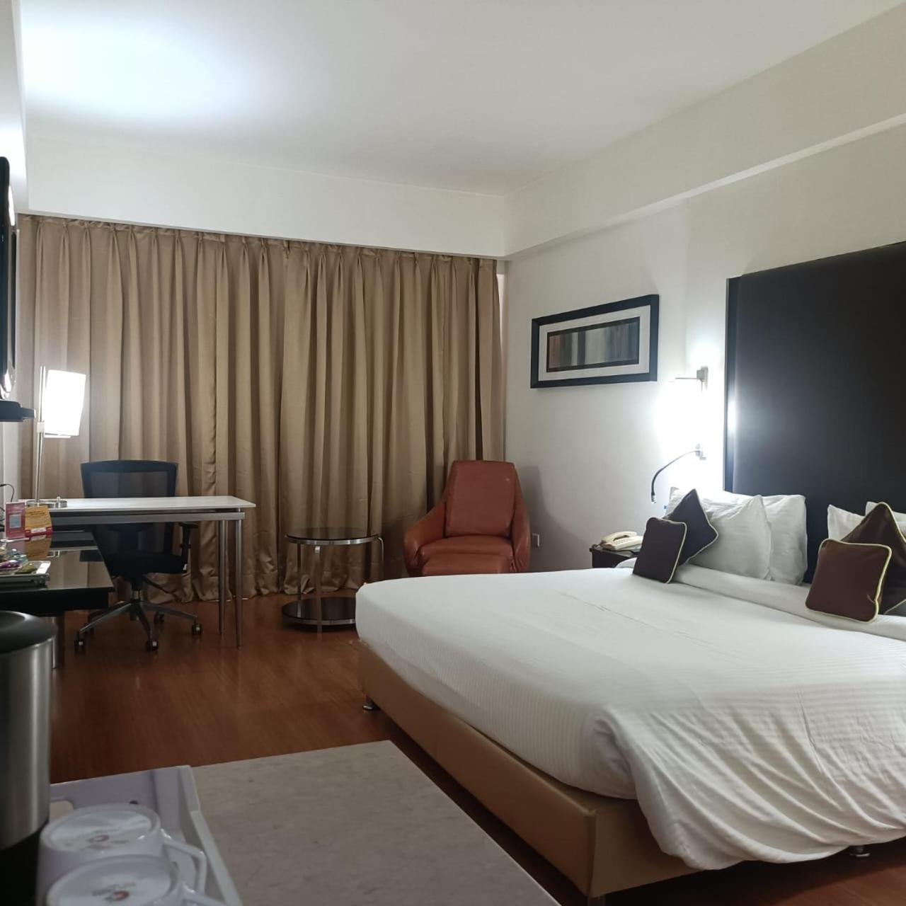 Royal Park Otel Kākināda Dış mekan fotoğraf