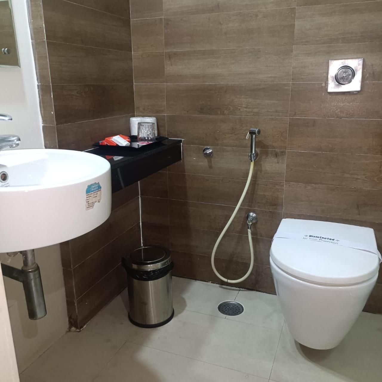 Royal Park Otel Kākināda Dış mekan fotoğraf