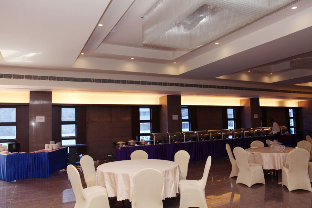 Royal Park Otel Kākināda Dış mekan fotoğraf